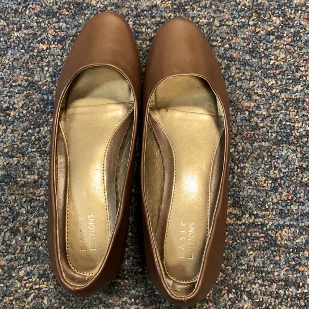 ❤️5 for $20❤️Basic Editions Brown Women's Flats